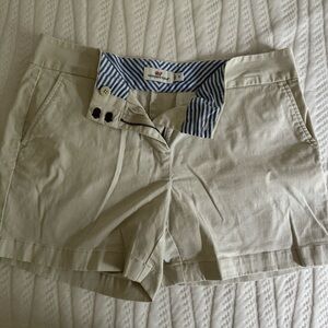 Vineyard Vines Size 8 Khaki Shorts Tan